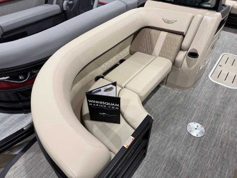 2026 Bennington 22MSB - SPS - Blackout US-ETWS0123L526 [photo 7]